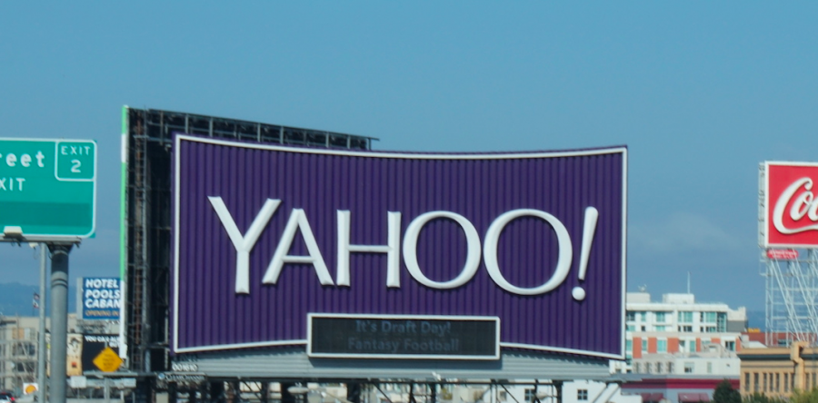 Yahoo! намерена запатентовать «умные» билборды