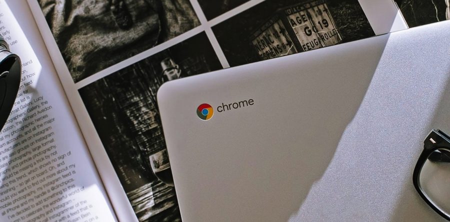 Ошибка Google Chromebook показывает черные экраны после входа в систему
