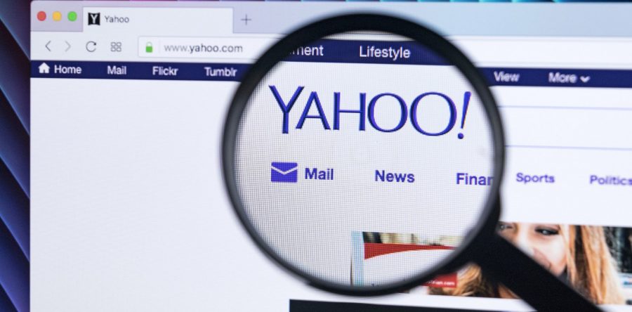 Yahoo становится следующей американской фирмой, которая откажется от услуг из Китая